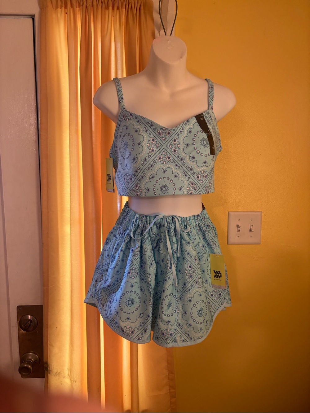 all in motion Light Blue Printed Crop Tank